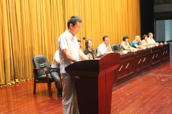 副院长庄国波教授代表学院欢迎2014届新生